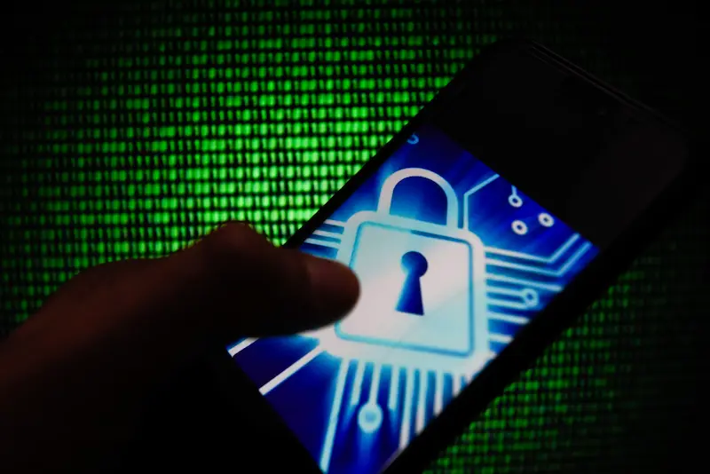 Tips to Keep Your Phone Safe